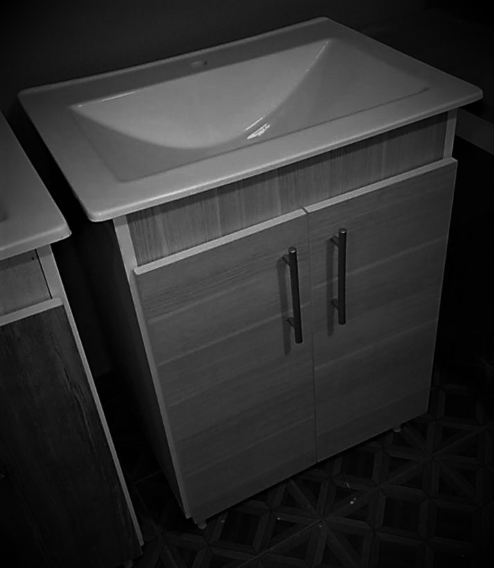 Vanitory negro elegante con espejo iluminado